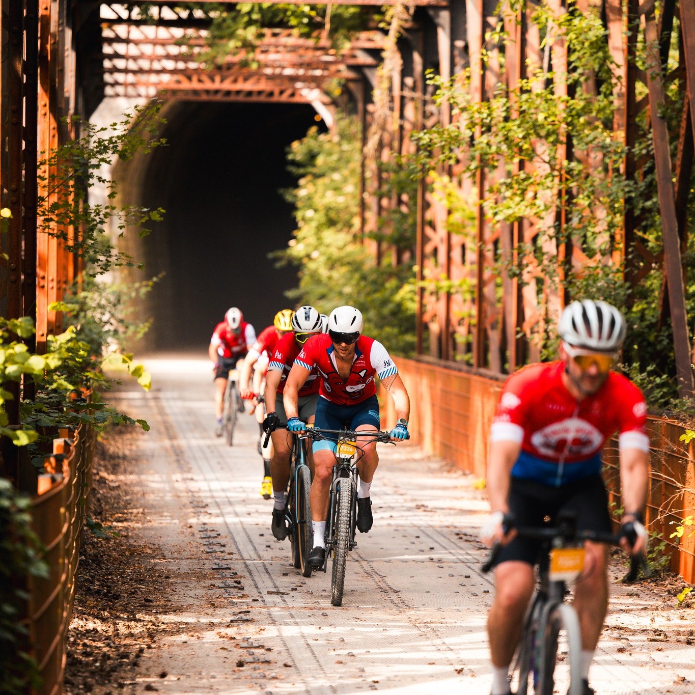 🆕 Nouveau parcours Gravel en 2027  avec double dose de voie verte PLM ! 
Un départ inédit qui ne devrait pas vous déplaire 🌉😉

𝐈𝐧𝐟𝐨𝐫𝐦𝐚𝐭𝐢𝐨𝐧𝐬 & 𝐢𝐧𝐬𝐜𝐫𝐢𝐩𝐭𝐢𝐨𝐧𝐬 ⤵️
✍️ https://cyclosportive-lavachequirit.fr/

#CyclosportiveLaVachequirit #RunningLaVachequirit #Vachequirit #Jura #LonsLeSaunier #GranFondo #CycloVQR #RunningVQR #Running