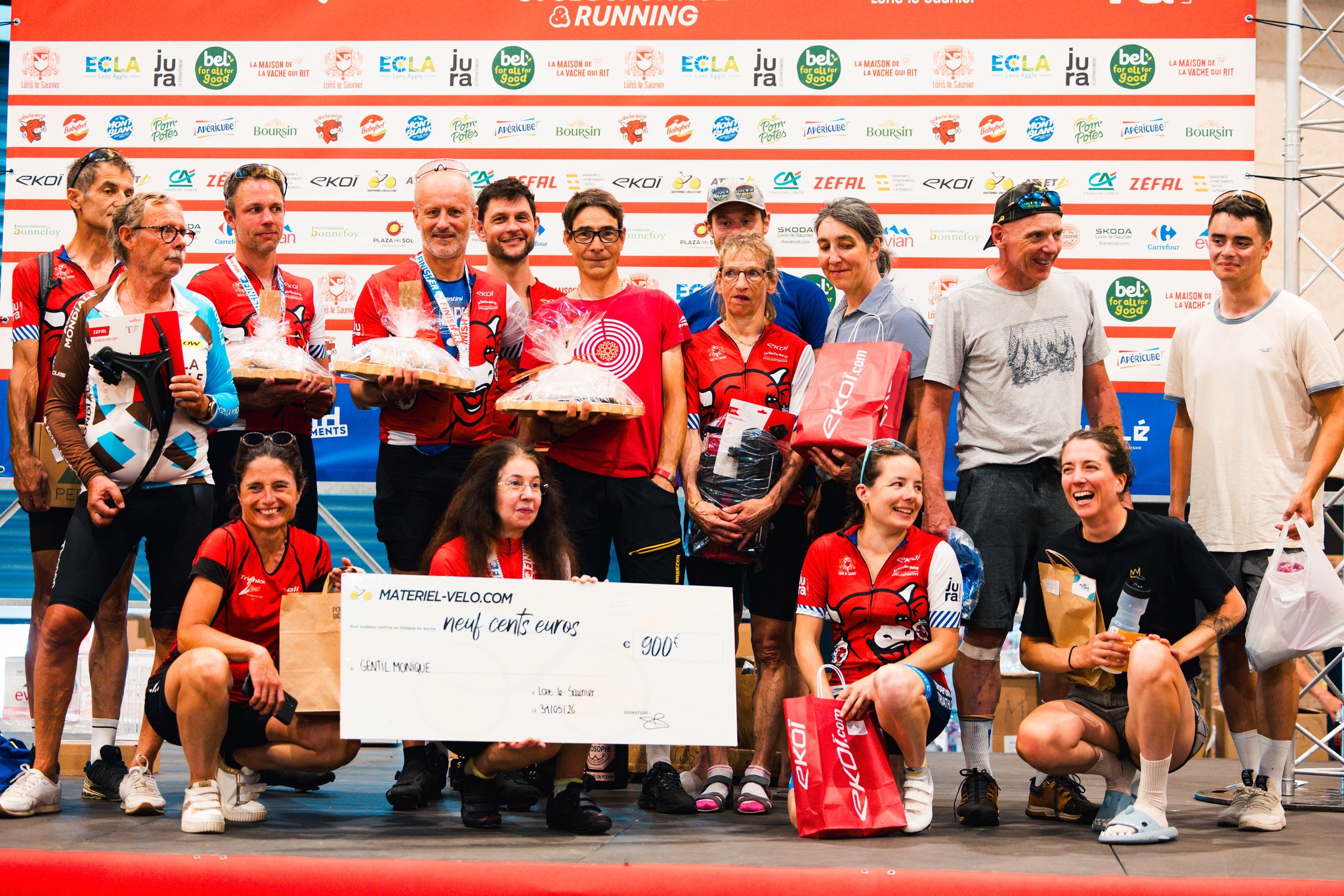 👏 Bravo à tous ! 

👉 Les classements sont d’ores et déjà disponibles sur le site de l’épreuve
📸 Les photos seront accessibles à partir de mardi sur notre site internet

📸@alanis_pic_ 

#CyclosportiveLaVachequiRit #VachequiRit #Jura #LonsLeSaunier #Gravel #Cyclosport #LaurentJalabert #Cycling #Jaja